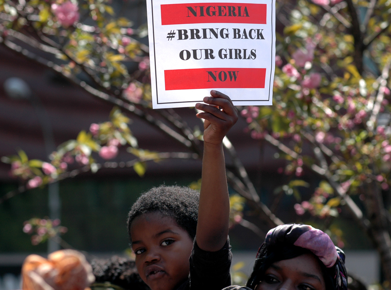 Девушка харам. Bring back our girls. Bring back girl. Our girls bring back Obama. Bring back my girls.